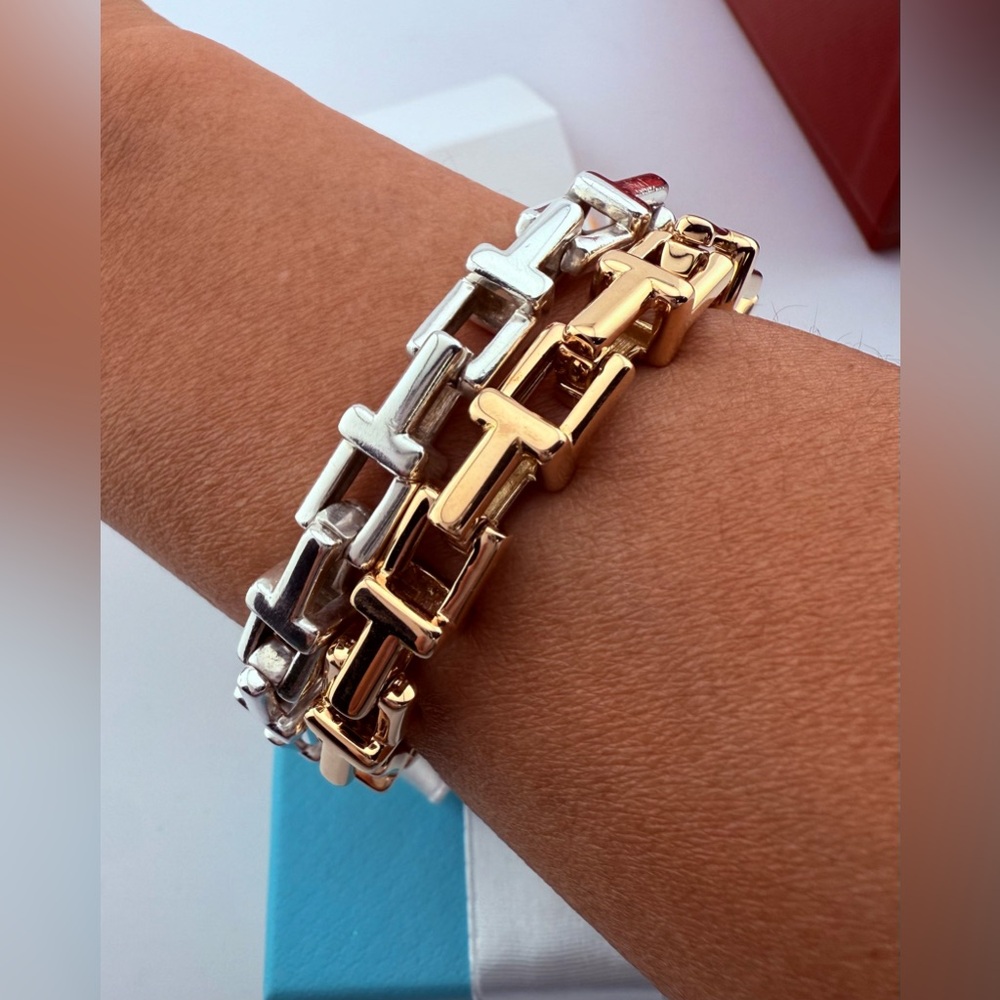 Tiffany Rose Gold Wide T links bracelet
